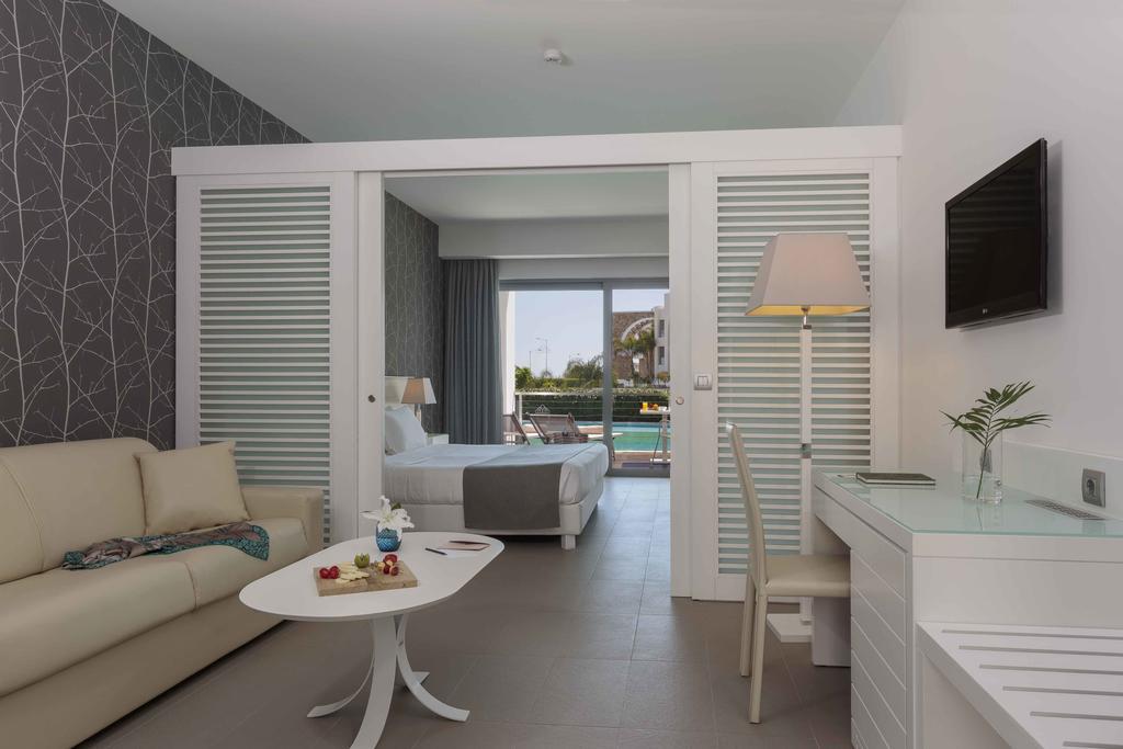 Princess Andriana Resort & Spa - Ultra All-Inclusive Kiotari Bagian luar foto